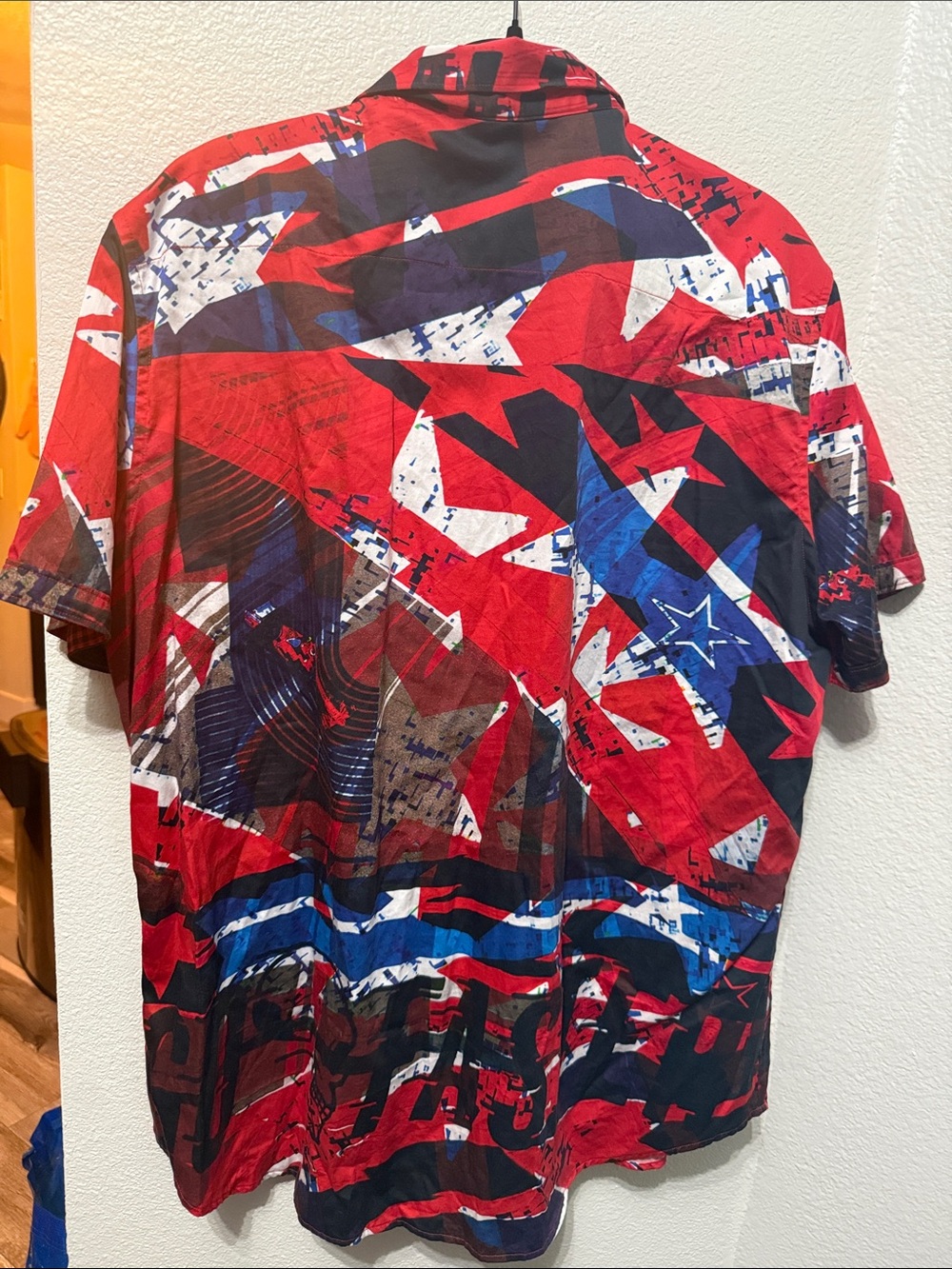 Robert Graham Short-Sleeve Shirt - Picture 2 of 2
